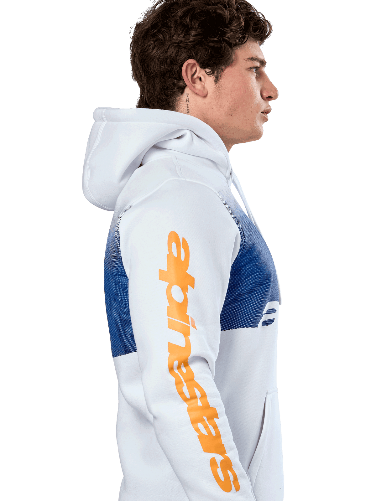 Alpinestars Specter hættetrøje, casual streetwear, hvid med blåt gradueringsfade print, stort orange Alpinestars-ordmærke på ærmet, sideprofil af mand iført pullover-hættetrøje