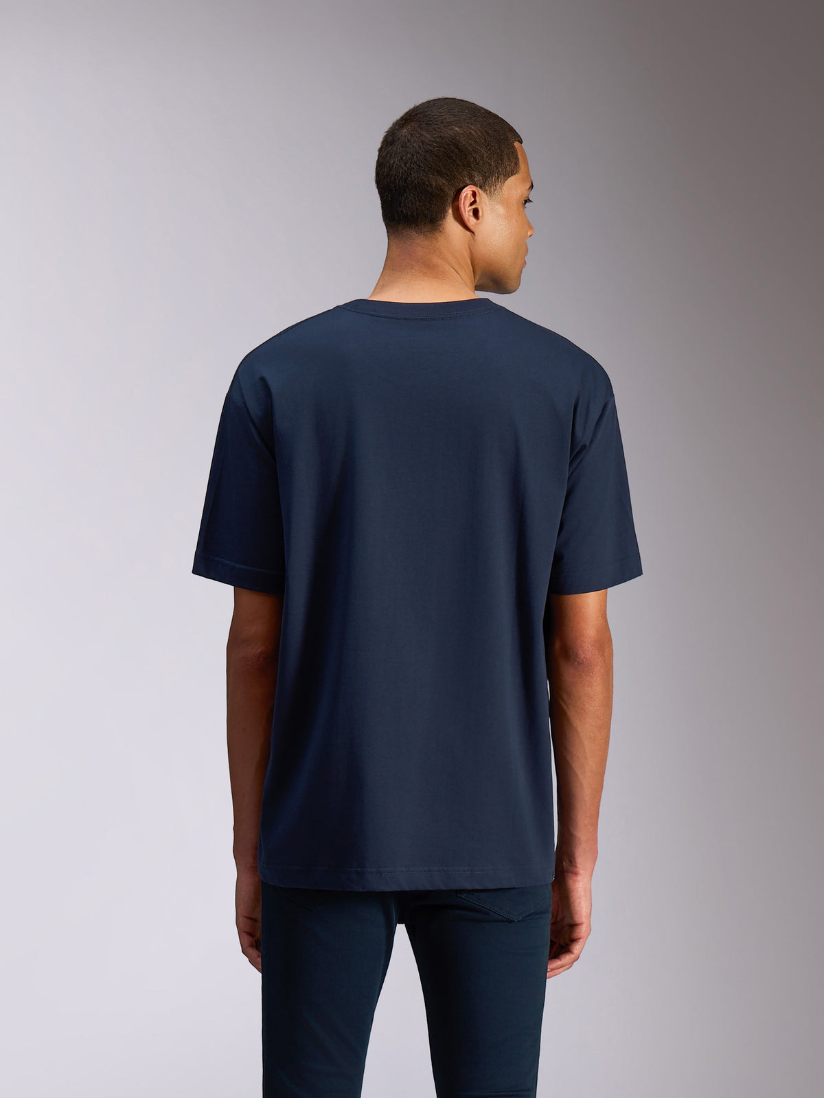 Alpinestars Alter Oversized CSF Tee, kortærmet t-shirt, marineblå, set bagfra, der viser den afslappede oversized pasform og det enkle design, afslappet streetwear