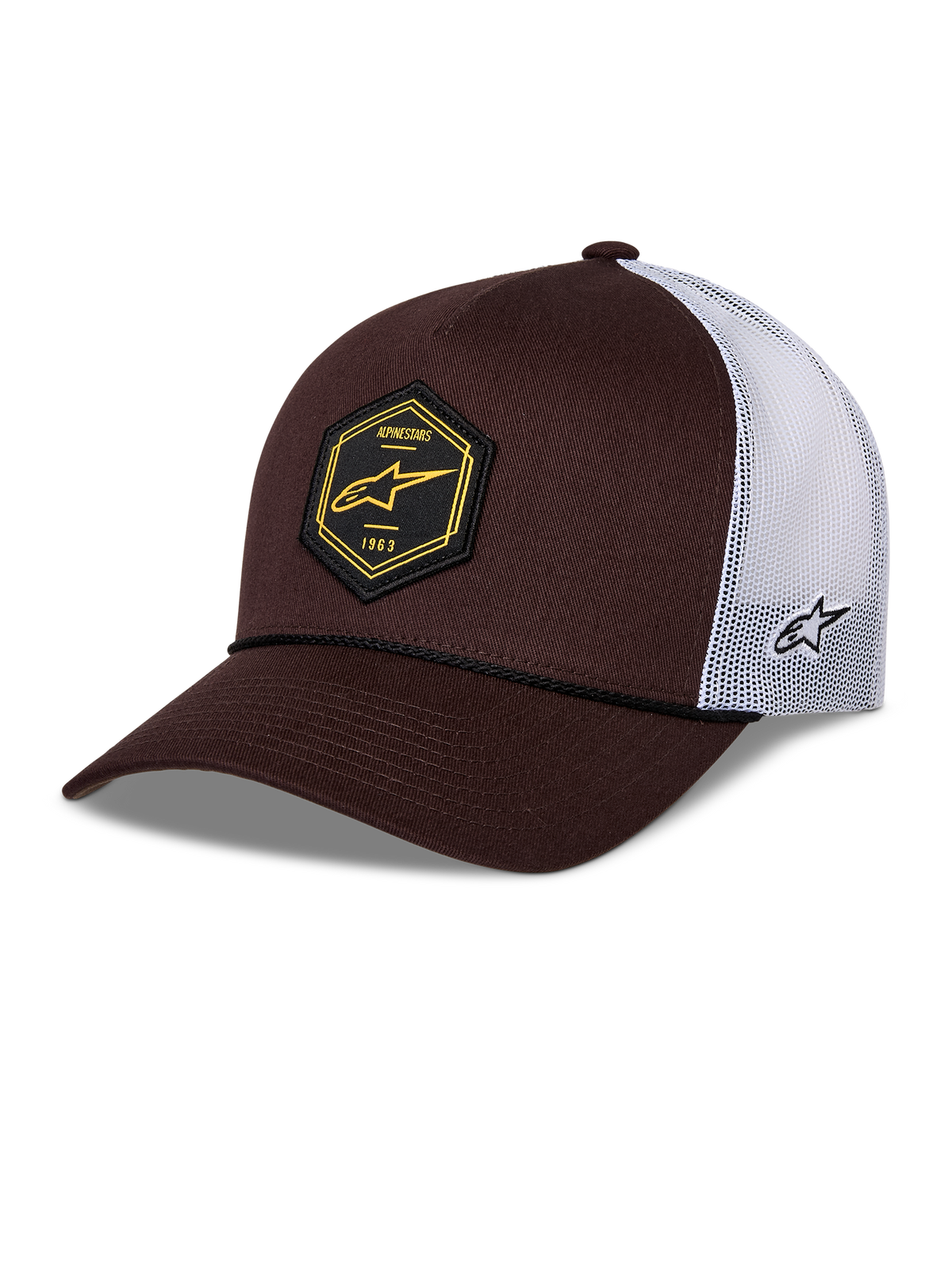 Alpinestars Hexeon Trucker kasket, brun og hvid, buet skygge med struktureret mørkebrun forside og hvid mesh-bagside, sort hexagon-mærke foran med gult logo, broderet logo på siden, klassisk trucker-stil