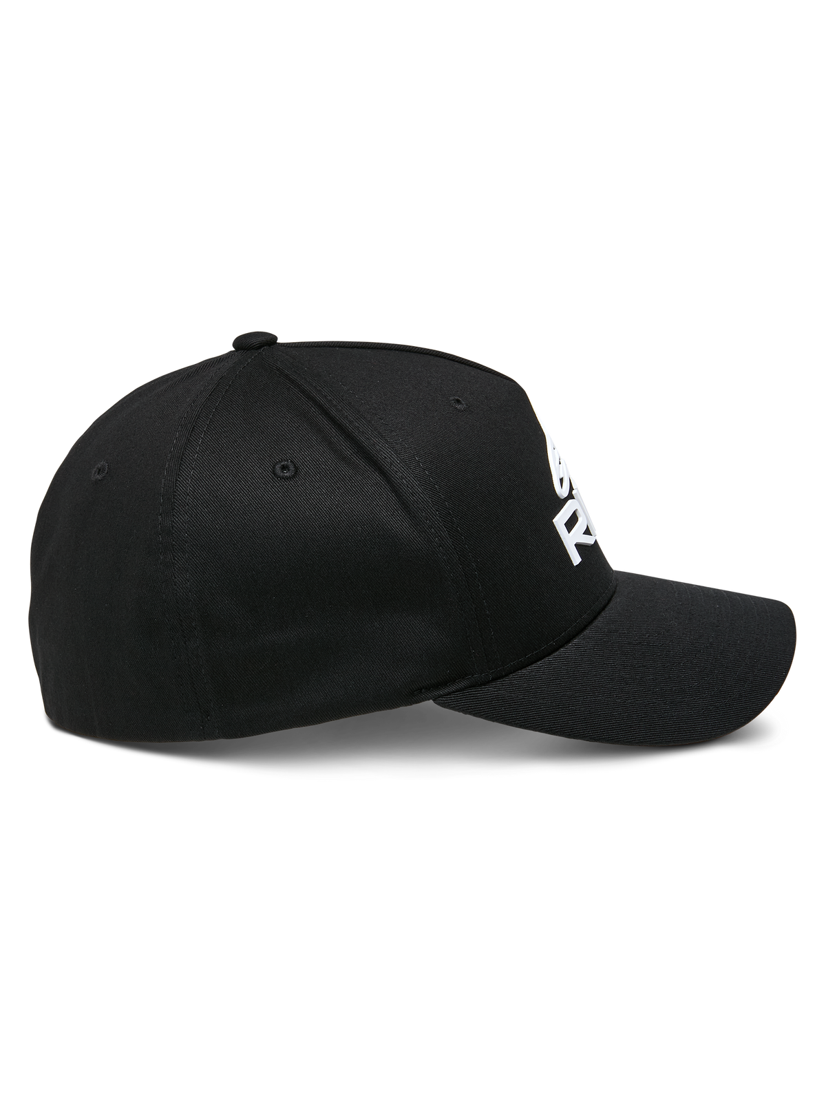 Alpinestars Ride Sonic kasket, set fra siden, sort med hvidt 3D-broderet logo, buet skygge, struktureret krone, stræk twill-stof, afslappet motorsport-hovedbeklædning