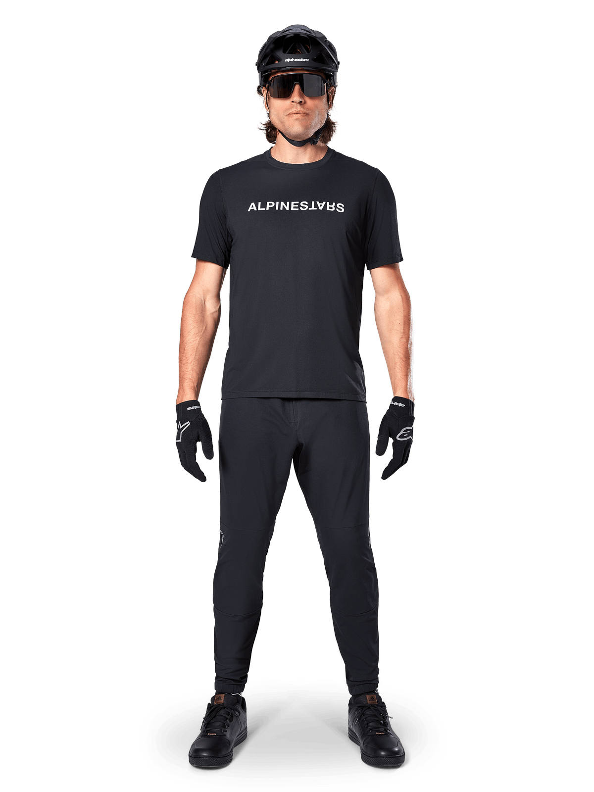 Alpinestars A-Dura Switch kortærmet MTB-trøje i sort til herrer, trail-performance med logo på brystet.