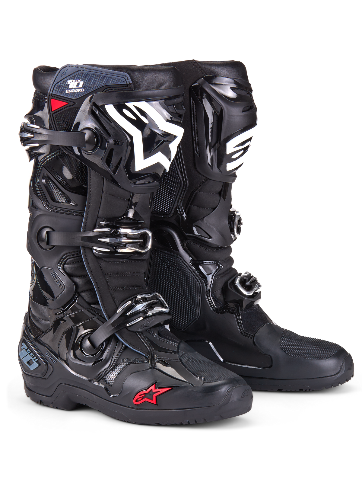 Alpinestars Tech 10 Enduro-støvler, motocross-støvler, sort med hvidt skinnebenslogo og lille rød stjernedetalje, med tredobbelt spændelukkesystem, holdbar TPU-beskyttelse og specialiseret enduro-sål til terrænkørsel