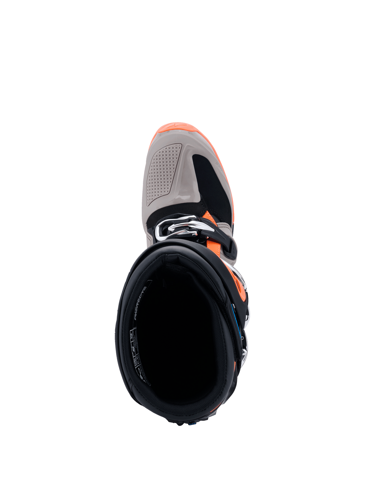 Alpinestars 2026 Tech 7 Enduro-støvler, set oppefra og ned ind i støvleåbningen, sort, Warm Gray og Orange Fluo, viser spændelukning og forstærket tåboks, professionelt off-road motorcykelfodtøj