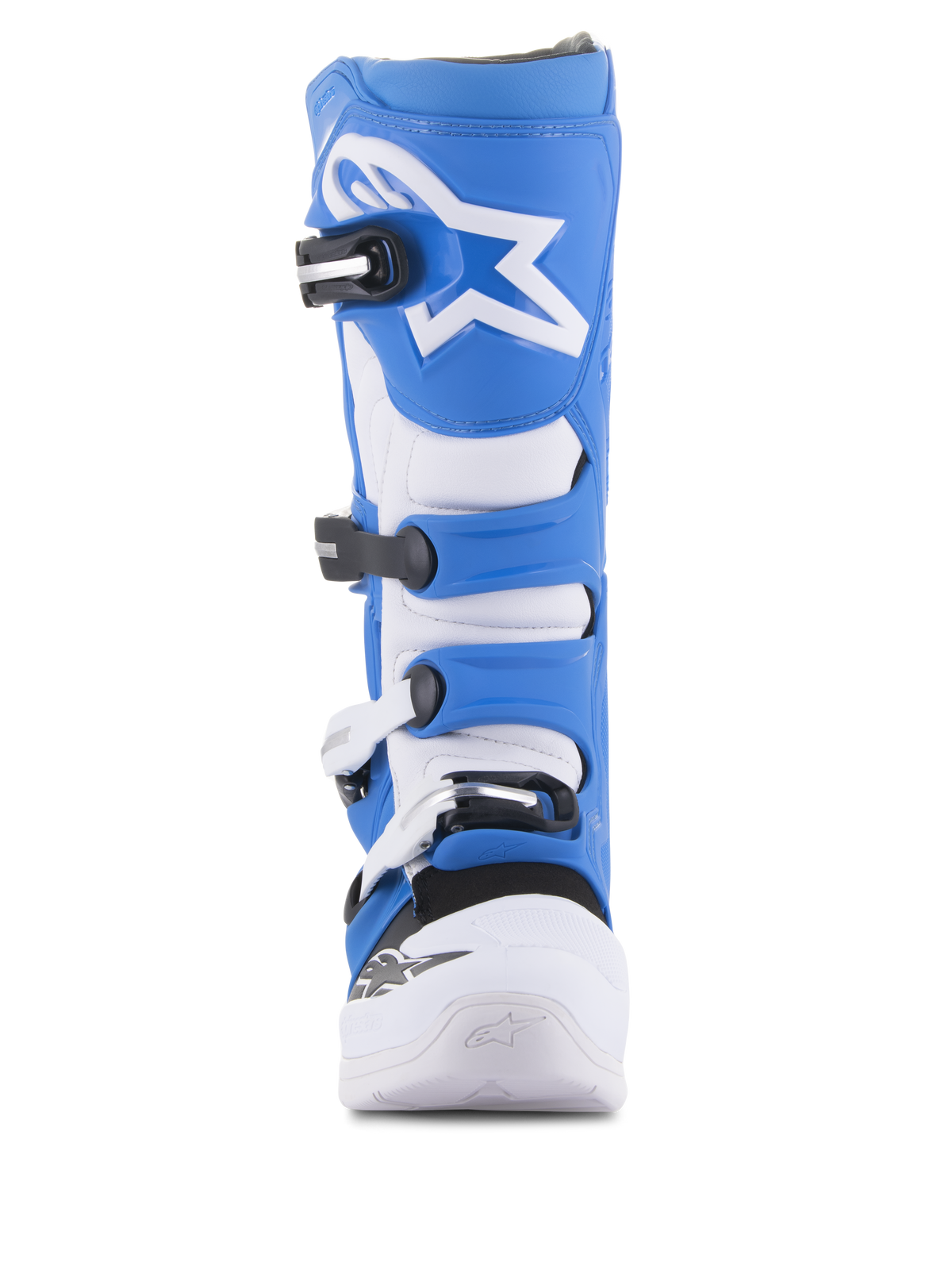Alpinestars Tech 5 støvler, motocross-støvler, blå og hvid, set forfra, med et fire-spændes lukkesystem, hvidt Alpinestars stjernelogo på den blå skinnebensplade og slidstærkt mikrofiberchassis med forstærket hvid tå.