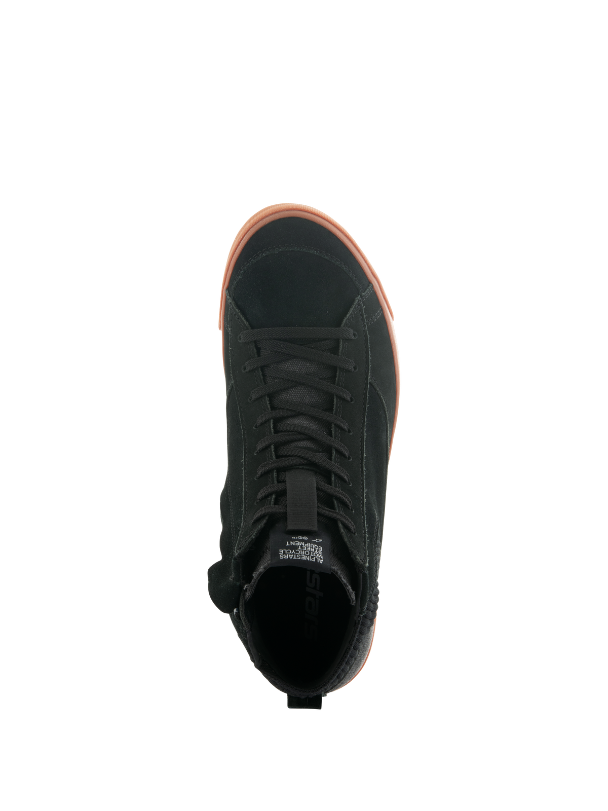 Alpinestars Stated sko, urban motorcykelsko set oppefra, sort overdel i ruskind med gummifarvet vulkaniseret sål, minimalistisk skate-inspireret design, klassiske snørebånd og gadesneaker-stil
