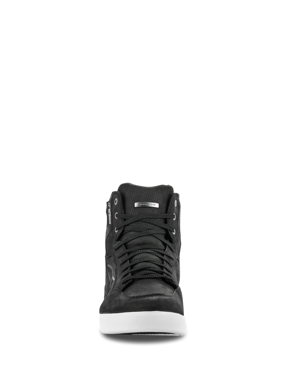 Alpinestars J-6 Waterproof-sko, set forfra, sort læder-køresko med hvid sål, sneaker-lignende design med sorte snørebånd, med vandtæt label og logo-detalje i sølv, urbant motorcykelfodtøj