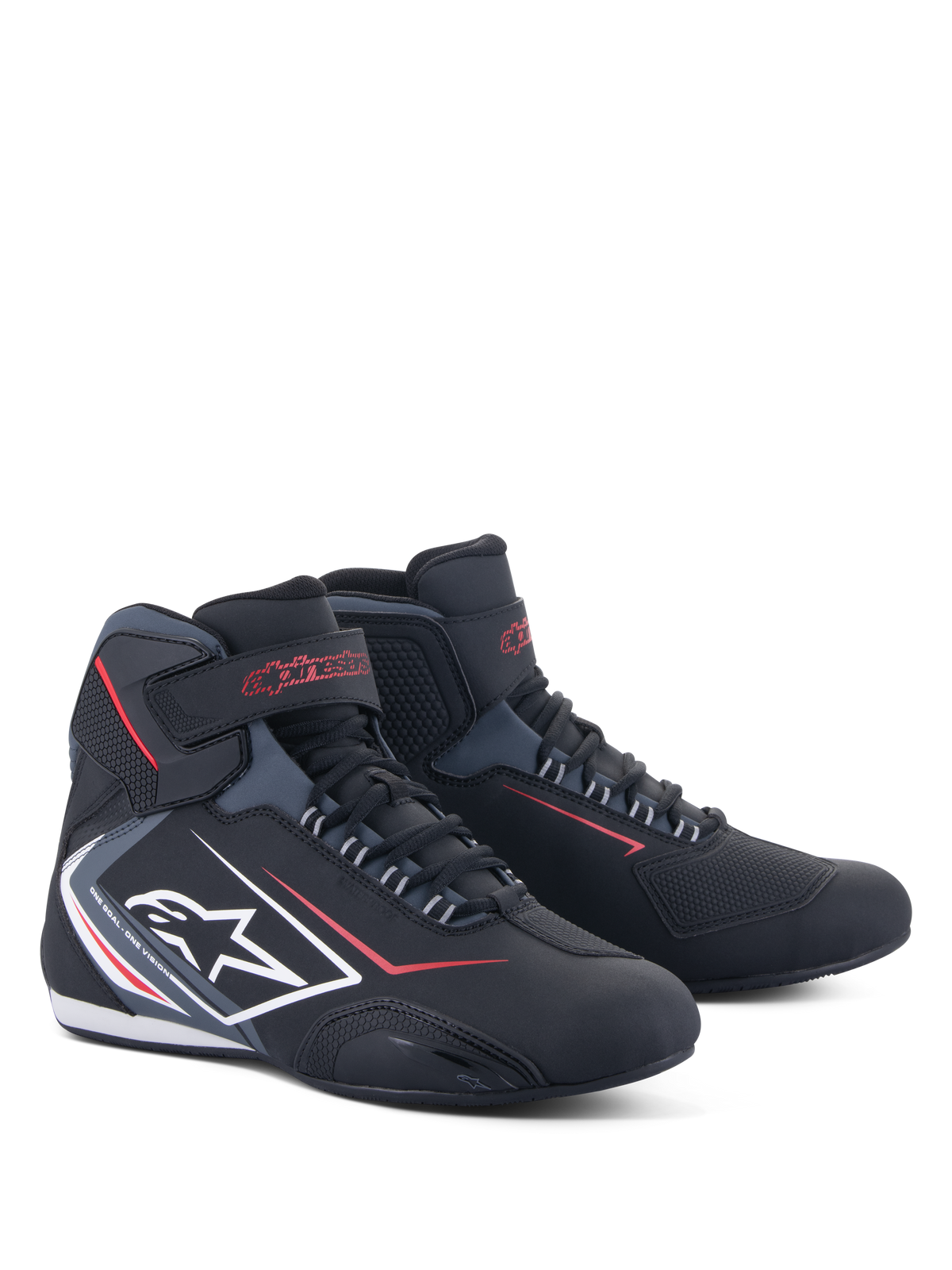 Alpinestars Sektor Waterproof sko, motorcykelkøresko, sort med røde og hvide detaljer, hvidt stjernelogo på siden, velcro-ankelrem og snøresystem, strømlinet atletisk design til landevejskørsel