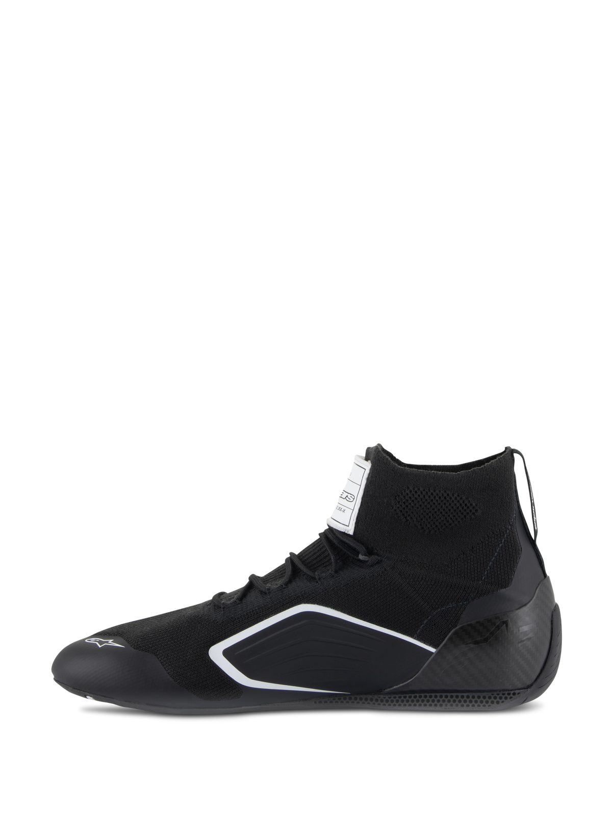 Alpinestars Supertech sko, auto-køresko, sort, sideprofil med strikket overdel, kulfiber-hælskål og hvide geometriske detaljer, professionelt motorsportfodtøj