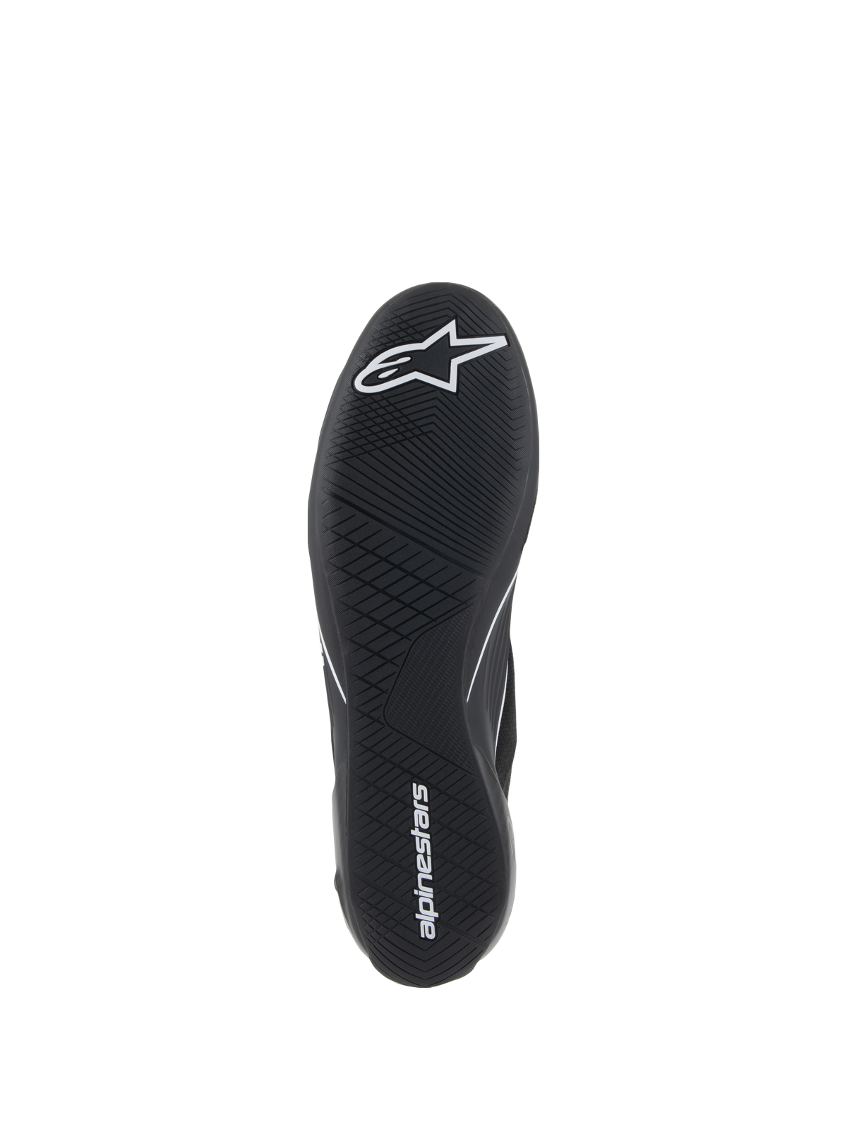 Alpinestars Supertech sko, auto-racersko, sort, set nedefra af den ultratynde gummiydersål med hvidt stjernelogo og alpinestars-navnetræk, med et asymmetrisk slidbanemønster for pedalfølsomhed og greb