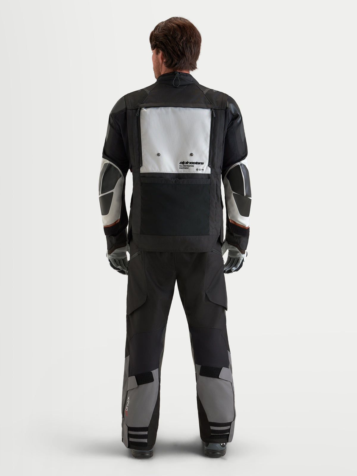 Alpinestars Harok V 2 Drystar jakke, adventure touring-motorcykeljakke til herrer, mørkegrå og isgrå, set bagfra med modulært ventilationspanel og CE-beskyttelseskonstruktion