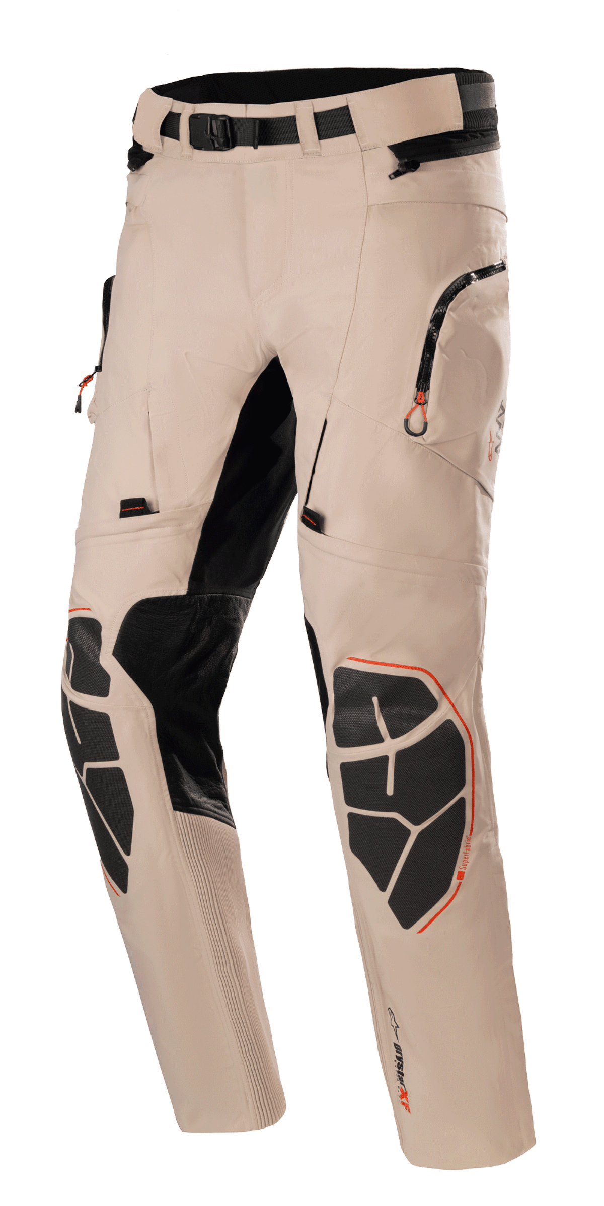 Alpinestars AMT-10R Drystar Xf bukser, motorcykel adventure touring-bukser, lysebrun med sorte og orange detaljer, vandtæt åndbar konstruktion, forstærkede Superfabric knæbeskyttere, justerbart taljebælte, lynlåslommer, strækpaneler for fleksibilitet