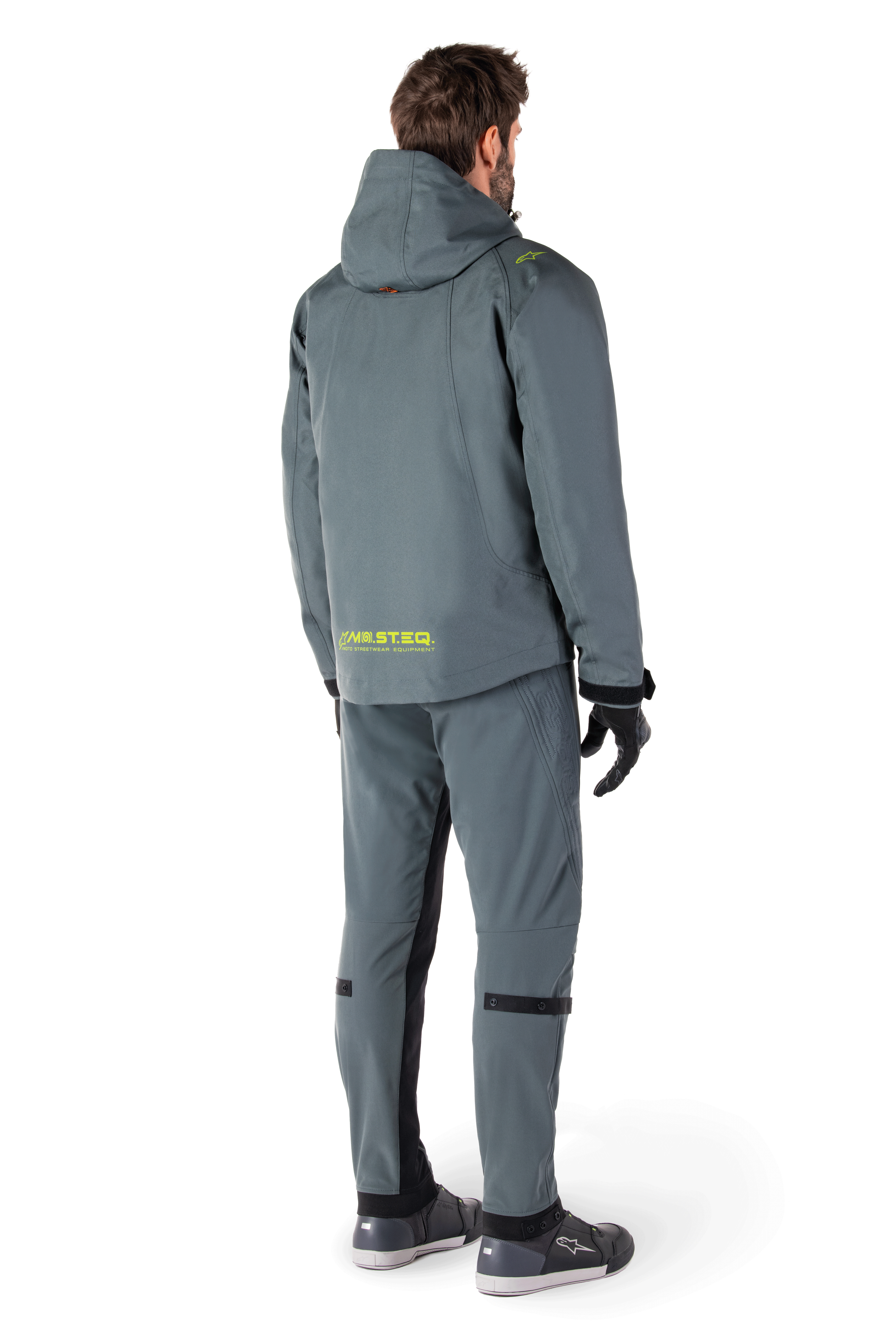 Alpinestars Morush Vandtæt Parka i Urban Gray, lang motorcykeljakke med streetwear-inspireret design, stormsikker hætte, store 3D-lommer foran, reflekterende MO.ST.EQ.-ordmærke på ryggen