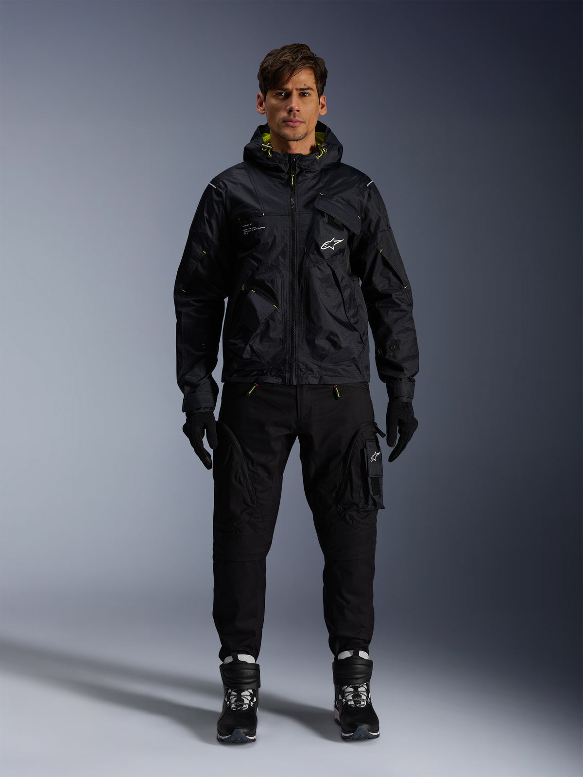 Alpinestars Mogress Air Jakke, urban motorcykeljakke til herrer, sort og lime punch, ventileret tekstil med hætte.