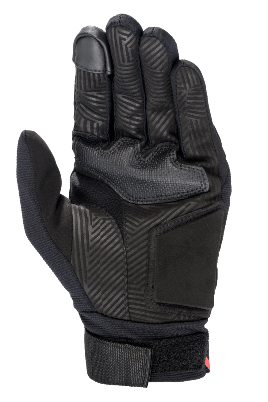 Alpinestars Aragon handske, håndfladevisning, sort motorcykelhandske med håndflade i syntetisk ruskind og labyrintmønster, gummigrebszone, touchscreen-kompatibel pegefinger og justerbar webbing-håndledsrem