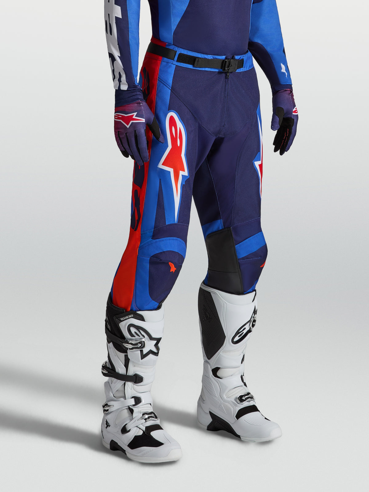Alpinestars Racer Hunt bukser, herre-motocrossbukser, blå og rød, slidstærkt 600D polyfabric med race-pasform.