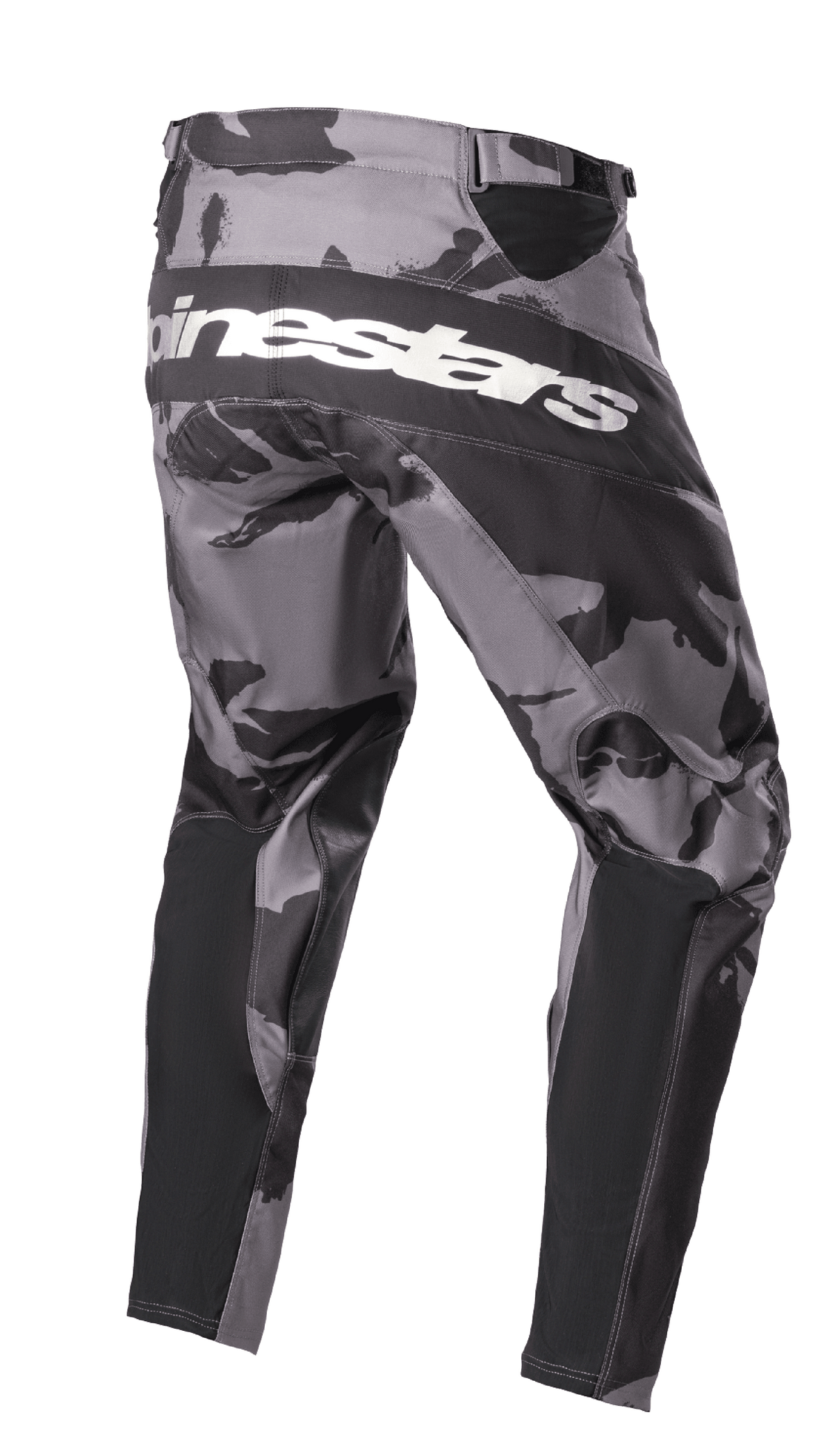 Alpinestars 2023 Racer Tactical bukser, motocrossbukser, Iron Camo grå og sort camouflage, set bagfra med hvidt Alpinestars-logo tværs over bagen, sorte forstærkede paneler og tekniske strækzoner til off-road kørsel.