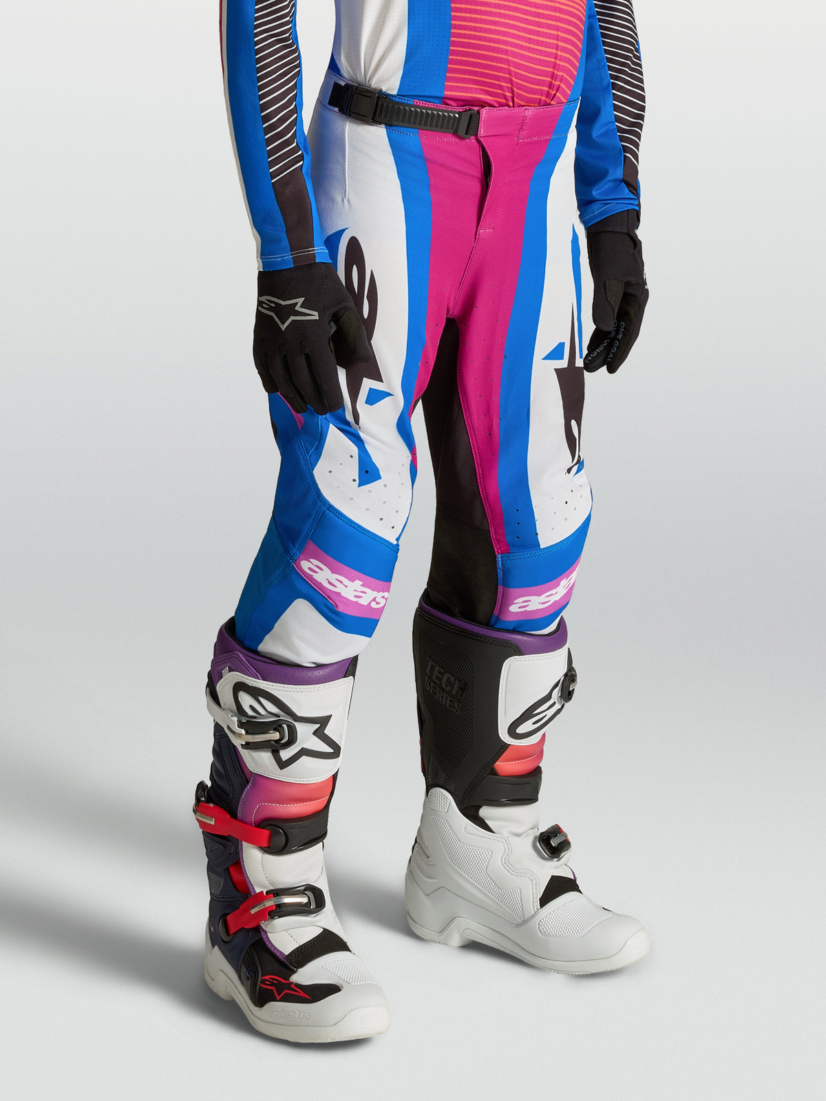 Alpinestars Supertech Maven bukser til ungdom, blå og hot coral motocrossbukser med race fit til konkurrencekørsel