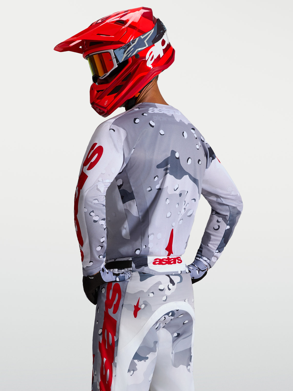 Alpinestars Racer Air Lone Trøje, herre-motocrosstrøje i grå camo og rød, åndbart mesh-stof, set bagfra