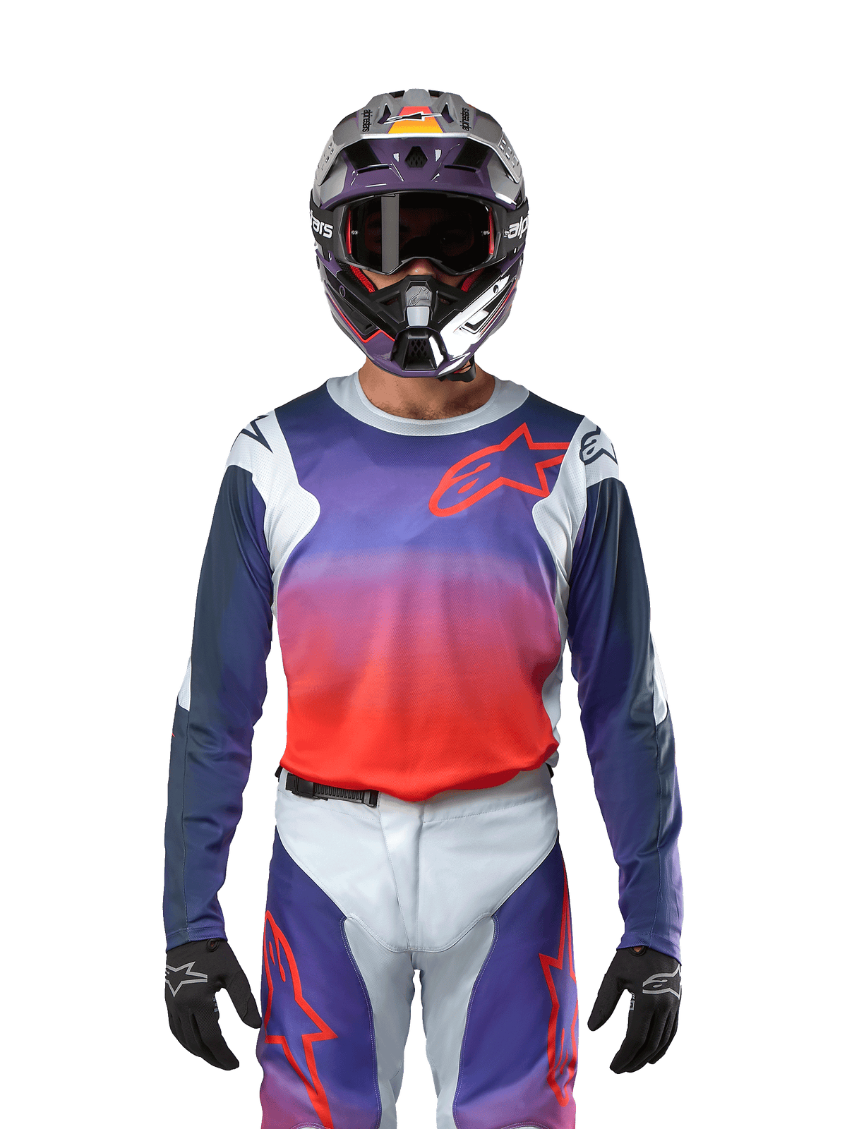 Alpinestars 2024 Racer Hoen trøje i Light Gray Hot Orange Black, motocross-trøje båret af en kører med matchende udstyr, med en vibrant farveovergang og Alpinestars stjernelogo på brystet, designet til off-road ydeevne.