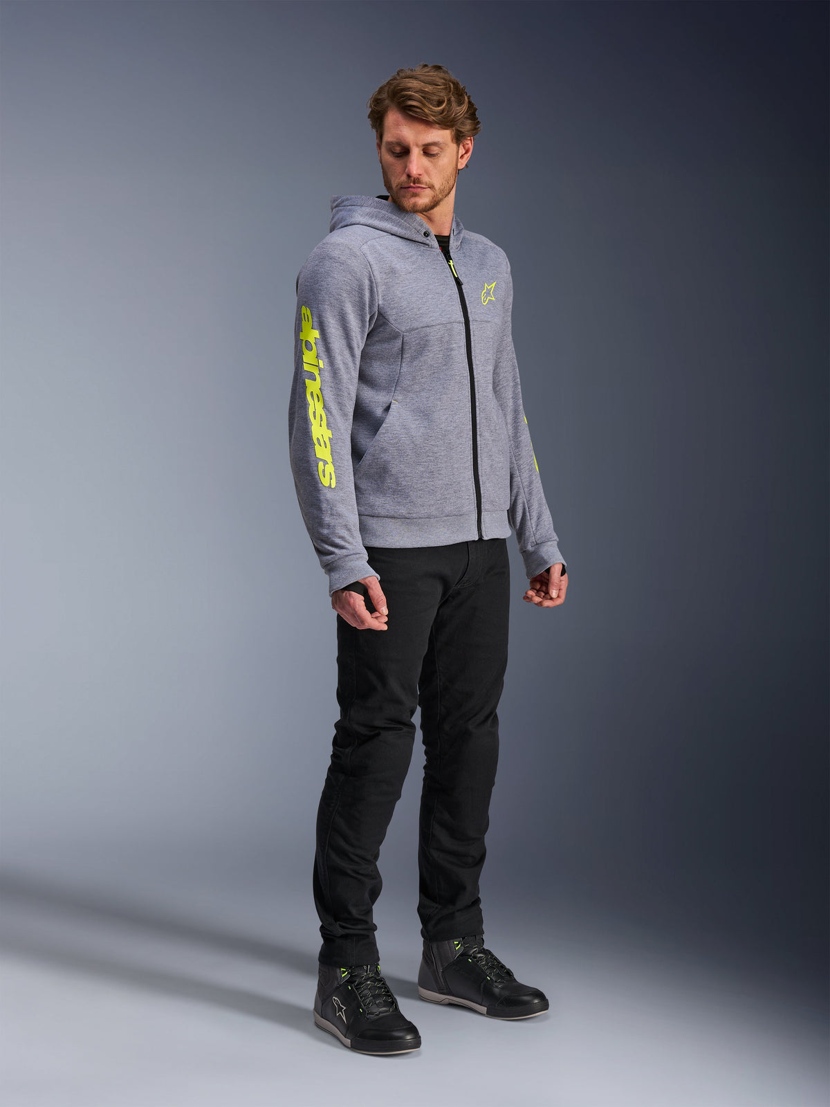 Alpinestars Chrome V2 Sport hættetrøje, urban motorcykelhættetrøje til herrer, grå meleret og neongul, CE-certificeret teknisk fleece med aramidforstærkninger og Nucleon Flex Plus-beskyttelse.