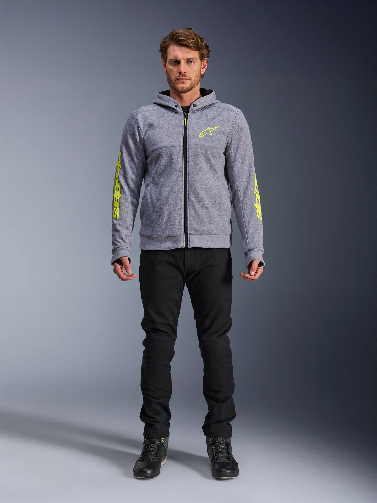 Alpinestars Chrome V2 Sport hættetrøje, herre urban motorcykeljakke i grå og fluo gul teknisk fleece, CE-certificeret.