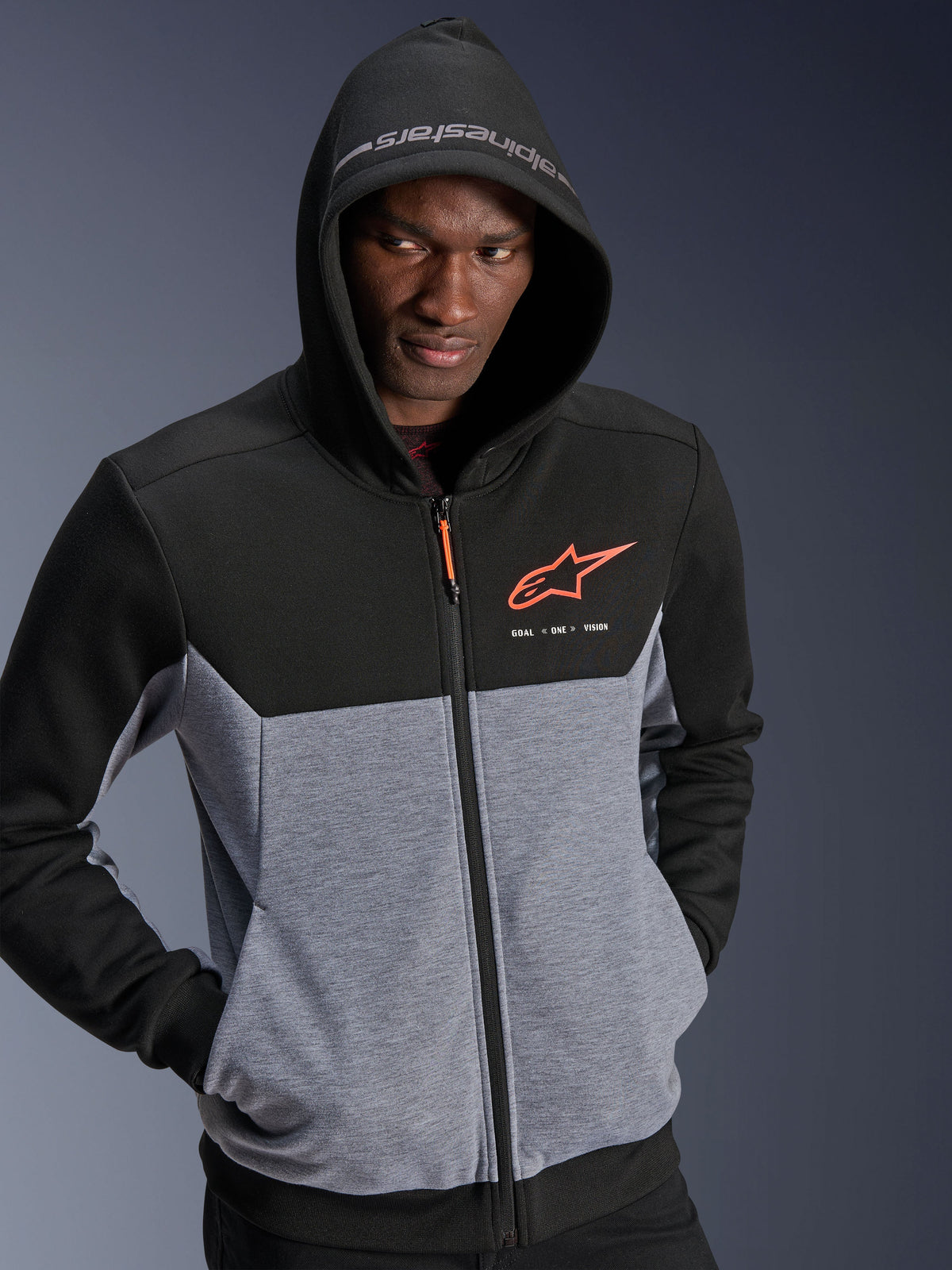 Alpinestars Chrome V2 Sport Hættetrøje, urban motorcykeljakke til herrer, sort og grå meleret med fluo-røde logo-detaljer.