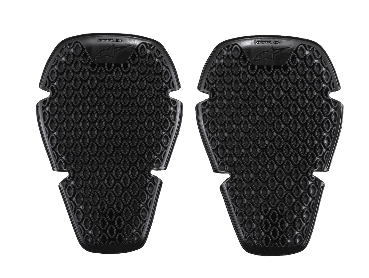 Alpinestars Bioflex knæbeskyttelse, knæbeskyttere, sort, et par slanke beskyttelsesindlæg med en broet cellestruktur og diamantformet ventilation, letvægts ergonomisk design til stødbeskyttelse, Alpinestars-logo og Bioflex-branding øverst