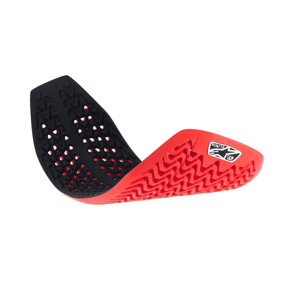 Alpinestars Nucleon Plasma Fuldlængde Rygbeskytter Indsats, rød og sort, fleksibel motorcykelrygbeskytter vist buet for at demonstrere smidighed, med ventileret honeycomb-struktur og bølgede mønstre til stødabsorbering og åndbarhed