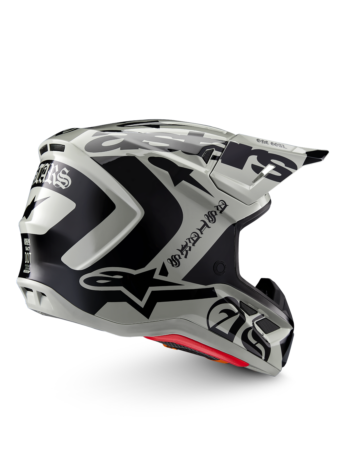 Alpinestars Limited Edition S-M7 Wolf Dust-hjelm, motocross-hjelm, Dune Black Glossy, lysegrå skal med markant sort Alpinestars-grafik og tekst i gotisk stil, strømlinet aerodynamisk design med flere ventilationsåbninger, rød indvendig polstring, højtydende hovedbeskyttelse til terrænkørsel