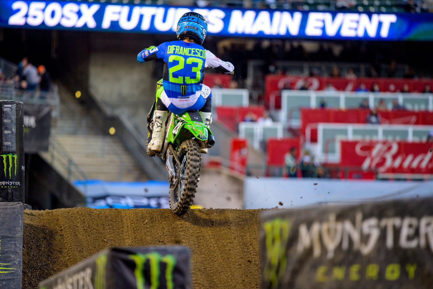 RYDER DI FRANCESCO WINS SX FUTURES RACE IN OAKLAND