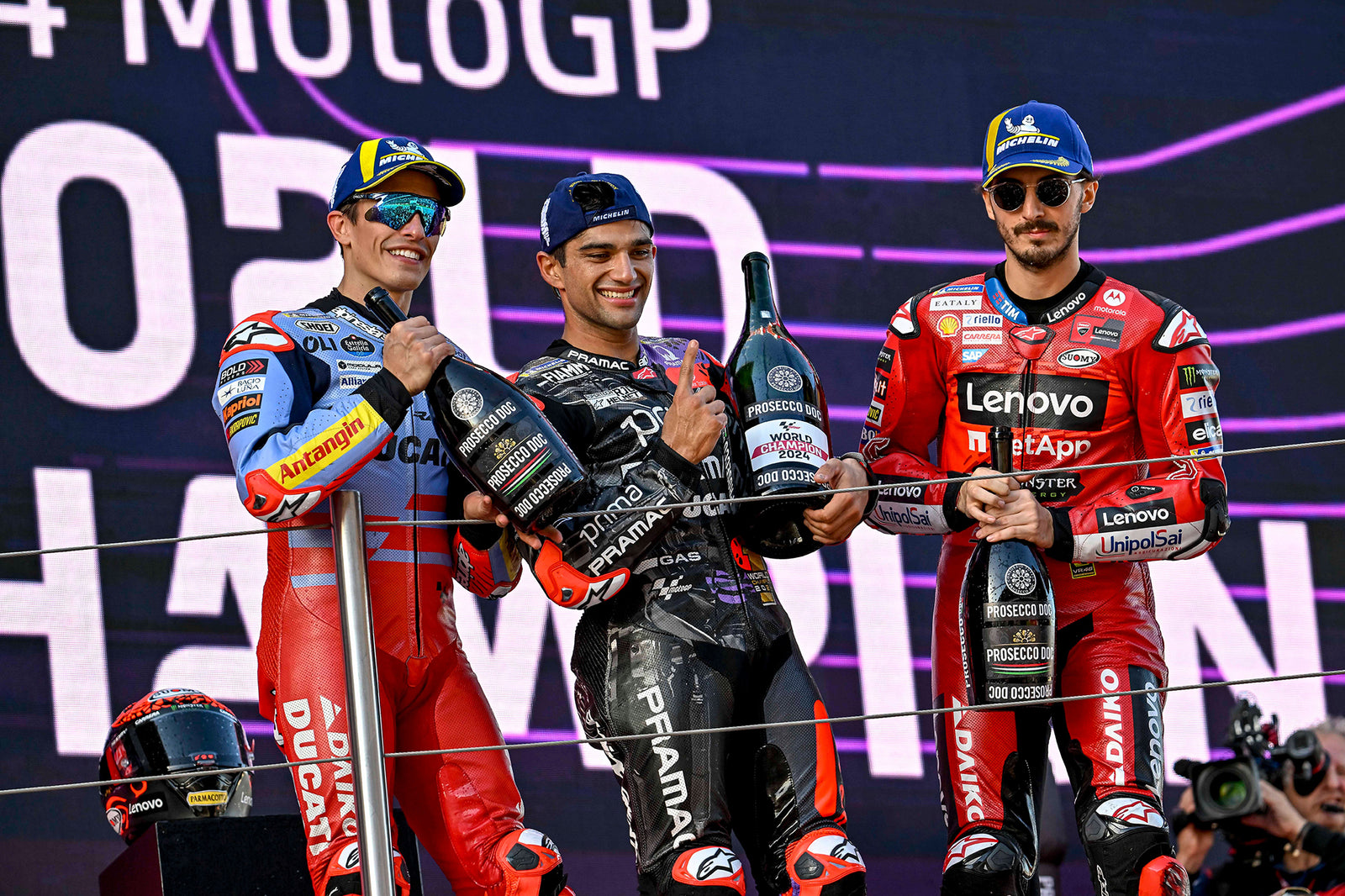 ALPINESTARS TOP FOUR LOCK-OUT AS PECCO BAGNAIA POWERS TO DOMINANT MOTOGP VICTORY AT TITLE DECIDER IN BARCELONA, SPAIN