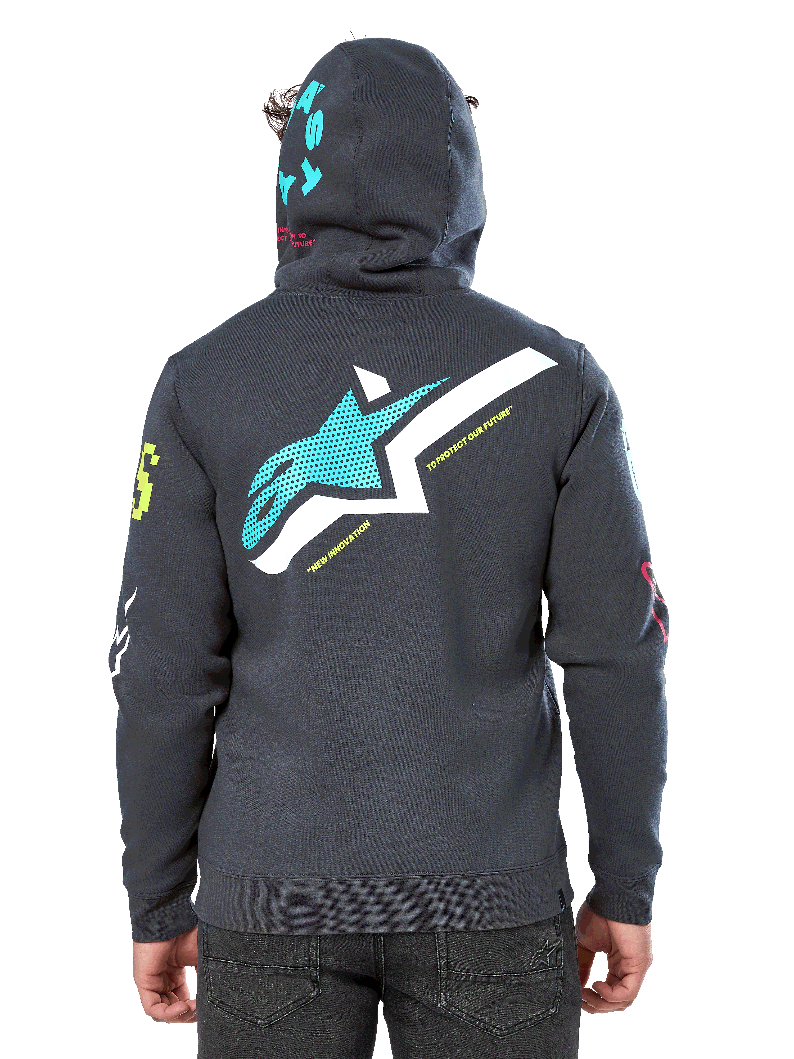 Alpinestars Variegate Hoodie, set bagfra, Gunmetal grå, har et stort blågrønt og hvidt Astars-logo på ryggen med 'New Innovation'-tekst, blågrøn 'Astars'-grafik på hætten, farverige logoer på ærmerne, casual motorsport-streetwear