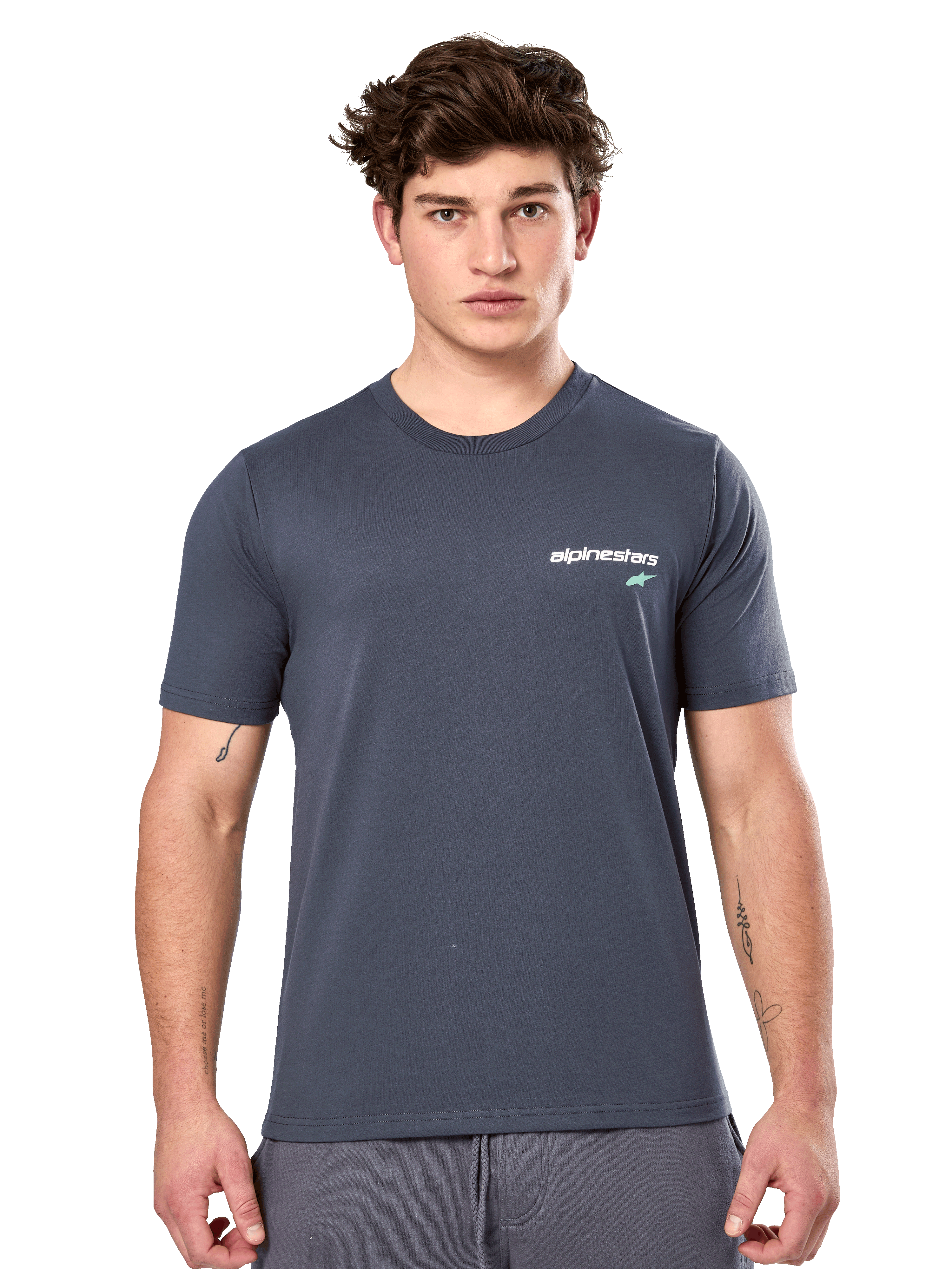 Alpinestars No Barrier CSF Tee, kortærmet T-shirt, koksgrå, hvidt Alpinestars-logo med en teal-farvet stjerne på brystet, casual motorsport streetwear