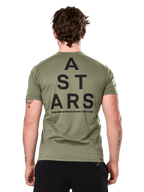Alpinestars Attrition Performance Tee, kortærmet t-shirt, lysegrøn, set bagfra med stor sort 'A STARS' grafik og teksten 'NEW INNOVATION TO PROTECT OUR FUTURE', bæredygtigt performance-sportstøj