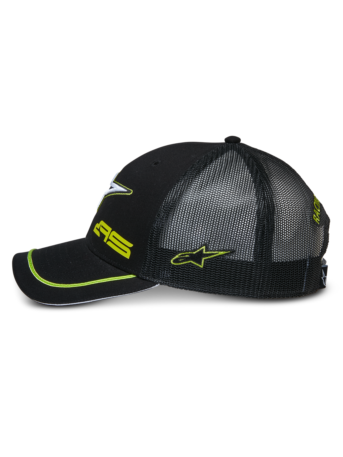 Alpinestars Exceed Trucker Hat, sideprofil af en sort snapback-kasket, med sort mesh-bagside, buet skygge med neongrøn piping, neongrønne broderede logoer, casual motorsport-hovedbeklædning