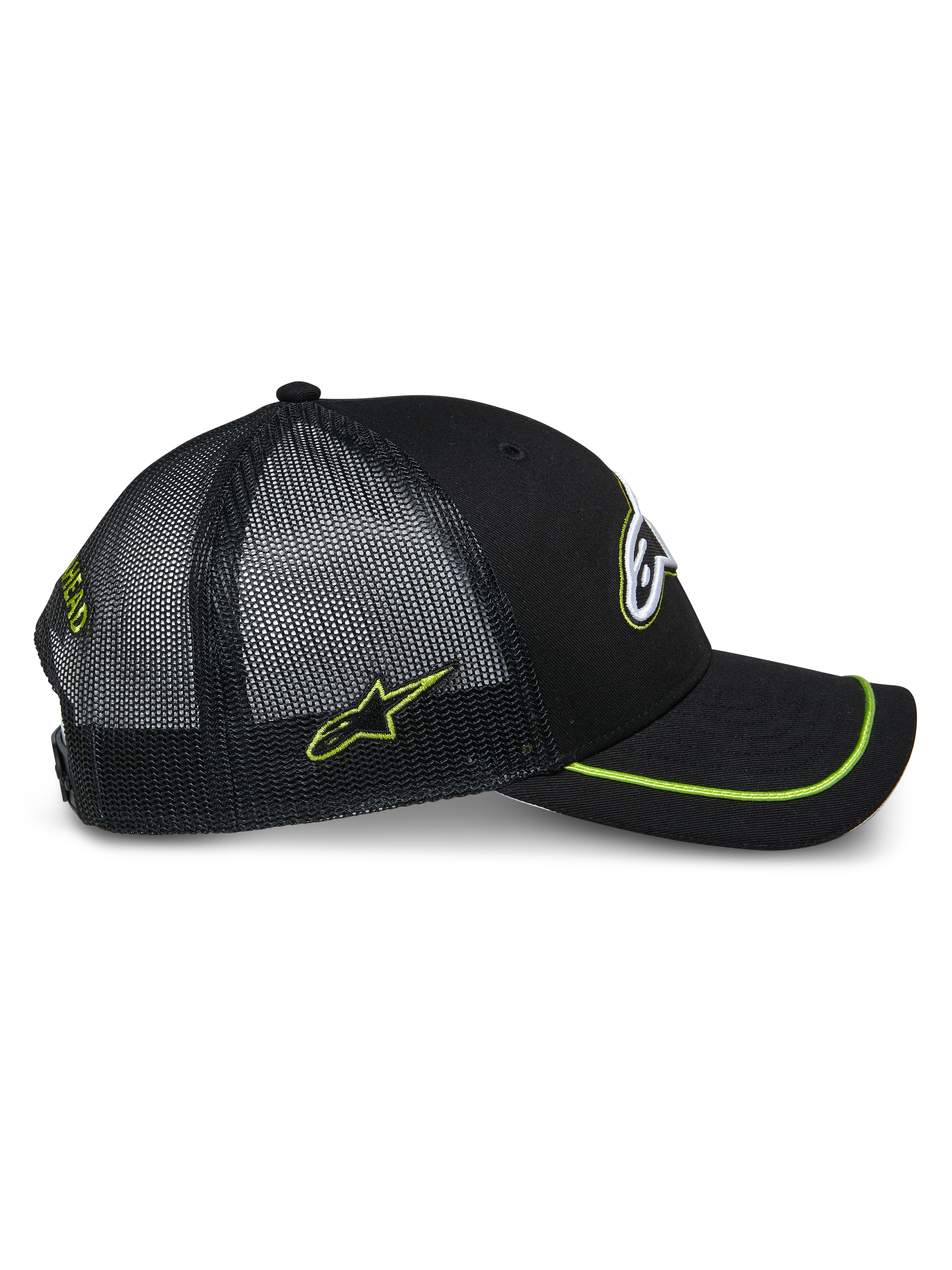 Alpinestars Exceed Trucker Hat, set fra siden, sort med limegrønne detaljer, mesh-paneler bagpå, buet skygge med limegrøn sutache-kant, broderet sidelogo, casual motorsport-hovedbeklædning