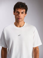 Alpinestars Focused Oversized CSF T-shirt, kortærmet T-shirt, hvid, lille sort Astars-logo på brystet, afslappet oversized pasform, afslappet motorsportstøj