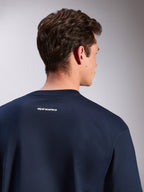 Alpinestars Focused Oversized CSF Tee, kortærmet t-shirt, navyblå, med et lille hvidt Alpinestars-ordlogo på øverste del af ryggen, oversized pasform, afslappet motorsport-streetwear