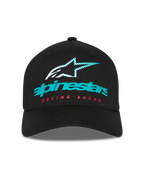 Alpinestars Instinct kasket, struktureret baseballkasket, sort, med turkis Alpinestars-logo, stribet stjerneikon og rød 'RACING AHEAD'-tekst, buet skygge, afslappet motorsport-streetwear