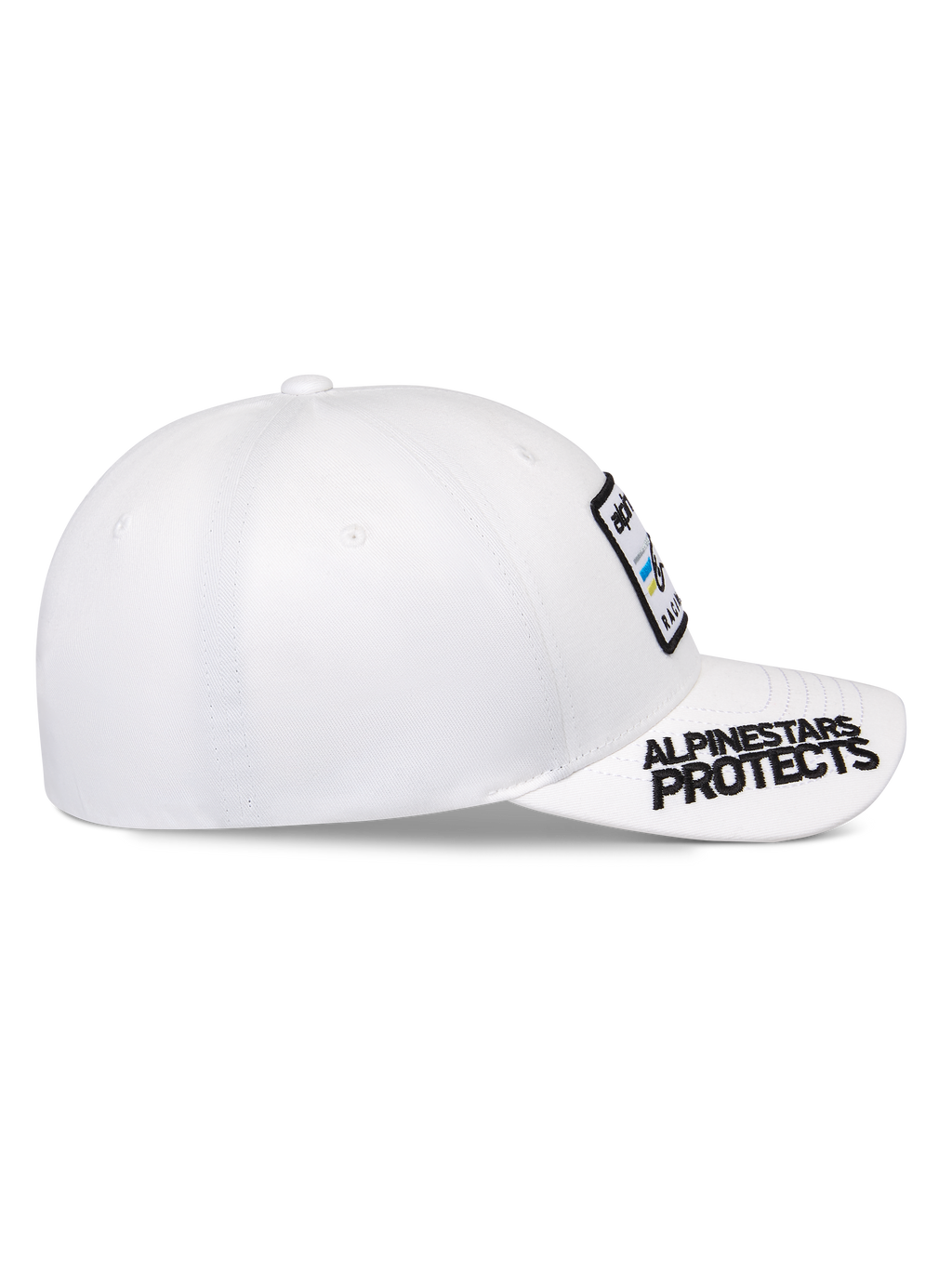 Alpinestars Surpass kasket, hvid, buet skygge med sort 'ALPINESTARS PROTECTS' broderi, struktureret krone med logo-patch foran, casual sportstøj baseballkasket