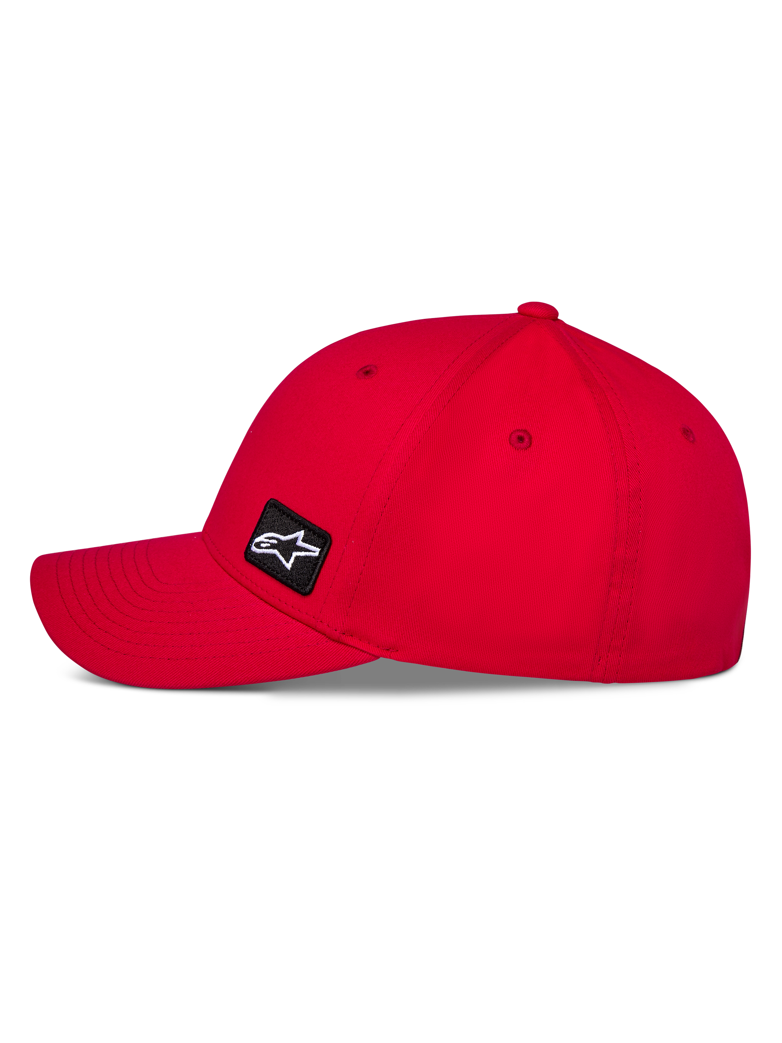 Alpinestars Pivot Hat, rød sportswear-kasket, sideprofil der viser buet skygge og struktureret krone, lille sort broderet Astars logo-patch, slidstærkt twill-stof, afslappet motorsport-design