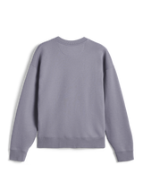 Alpinestars Essentials Ageless Crew, set bagfra, sølvfarvet crewneck sweatshirt, premium kompakt fleece, ribstrikket krave, manchetter og kant, afslappet sportswear til brug uden for cyklen