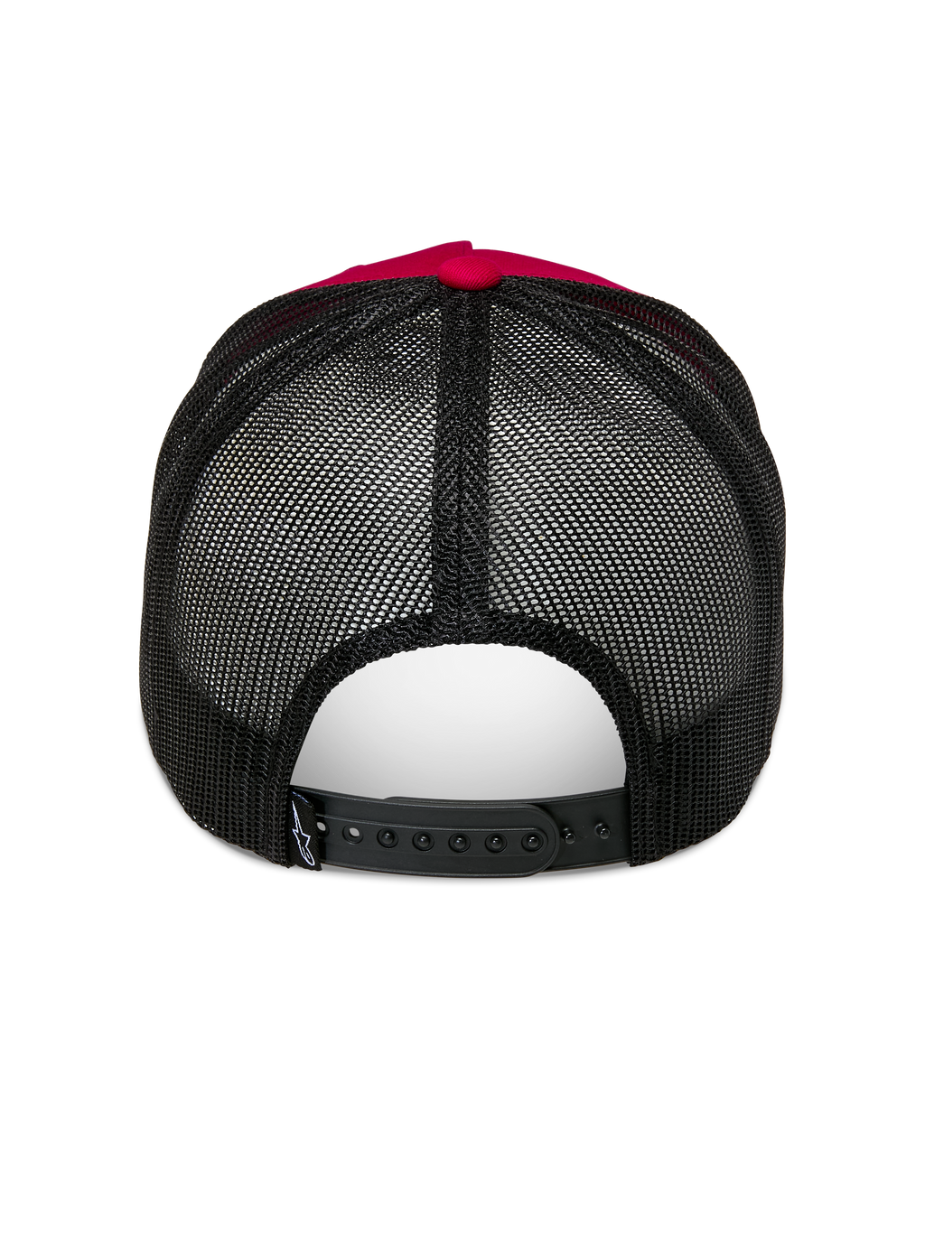 Alpinestars Ageless Trucker Hat, rød og sort, set bagfra med sort poly-mesh bagside og justerbar snapback-lukning, rød knap øverst og detaljer på kronen, casual motorsport-hovedbeklædning