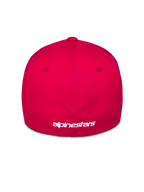 Alpinestars Corp Shift Multi kasket, rød, set bagfra med hvidt broderet logo, flex-back design, afslappet motorsport-inspireret sportstøj