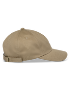 Alpinestars Deduce Strapback kasket, Khaki, profilvisning fra siden, buet skygge med ustruktureret lav krone, bomuldstwill-materiale med justerbar remlukning og fladt broderet branding.