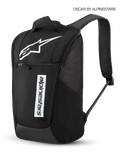 Alpinestars Defcon V3 rygsæk, 13,6L sportswear-hverdagsrygsæk i sort og hvid med trykt Astars-logo og branding, forlomme med lynlås og polstrede skulderstropper.