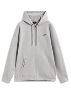 Alpinestars Pioneer Oversized Hoodie, cementgrå fleecehættetrøje med lynlås, røde logodetaljer og kængurulomme.