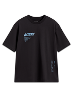 Alpinestars Chalk Oversized CSF Tee, sort kortærmet t-shirt med lyseblåt Astars-logo og sidebranding, oversized pasform.