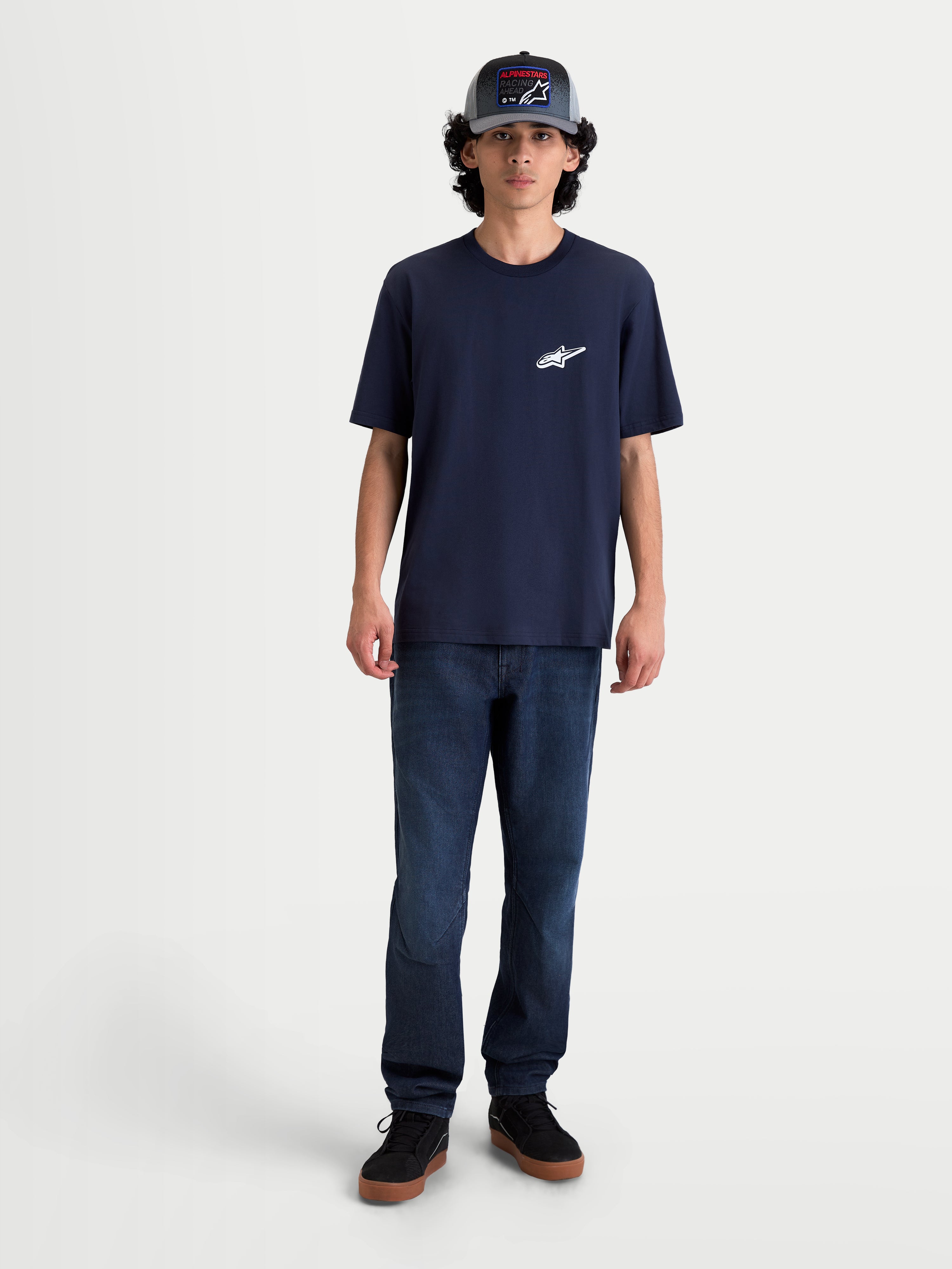 Alpinestars Meteor CSF t-shirt, kortærmet sportswear-t-shirt til herrer i blå med hvidt Astars-logo på brystet, blød bomuld-polyester-blanding, afslappet motorsport-inspireret livsstilsbeklædning.