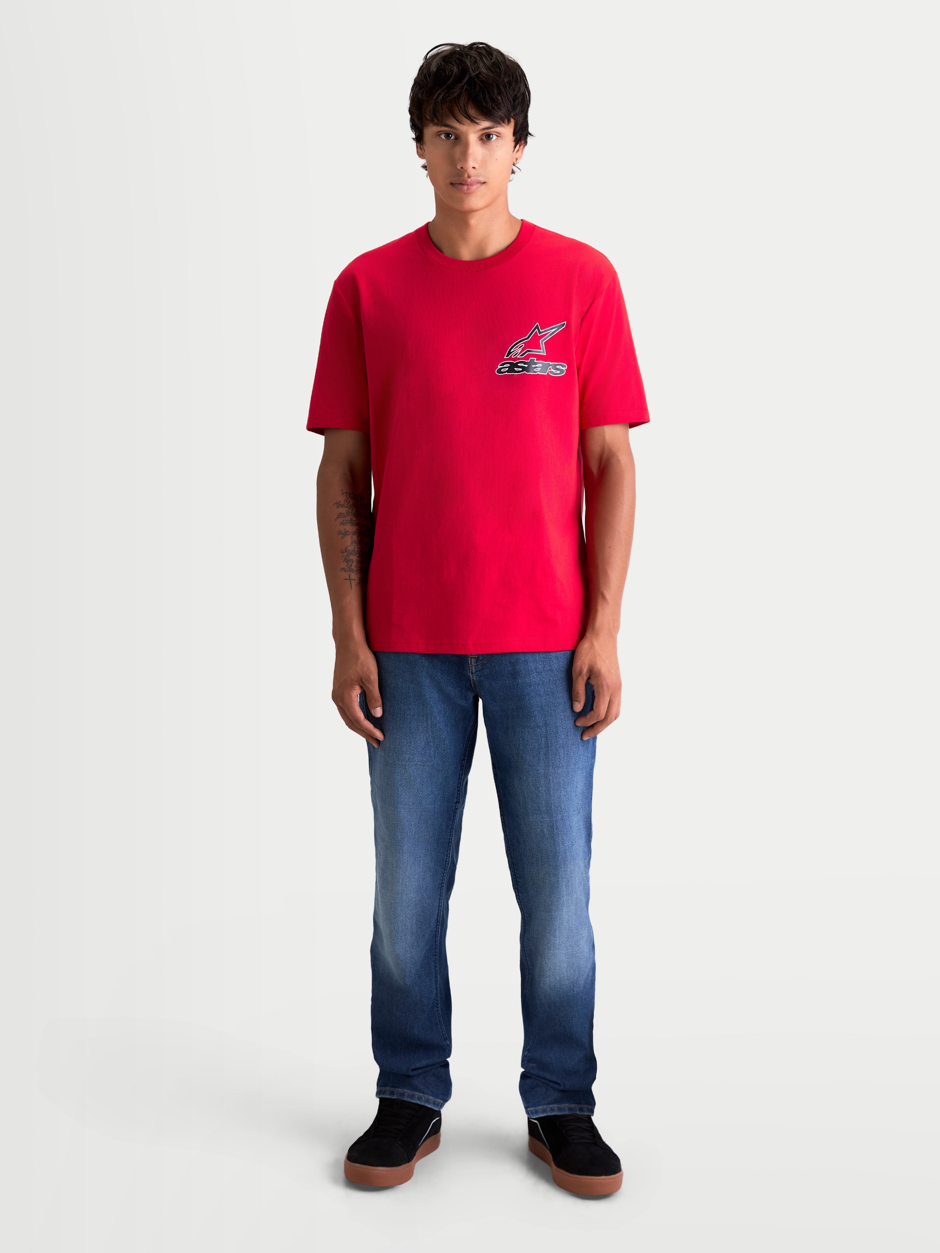 Alpinestars Lineout CSF T-shirt, herre kortærmet T-shirt, rød, Astars-logografik med blødt print på brystet, premium bomuld-polyester-blanding, afslappet sportswear til hverdag.